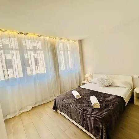 Rambla Vella 2 Apartment *